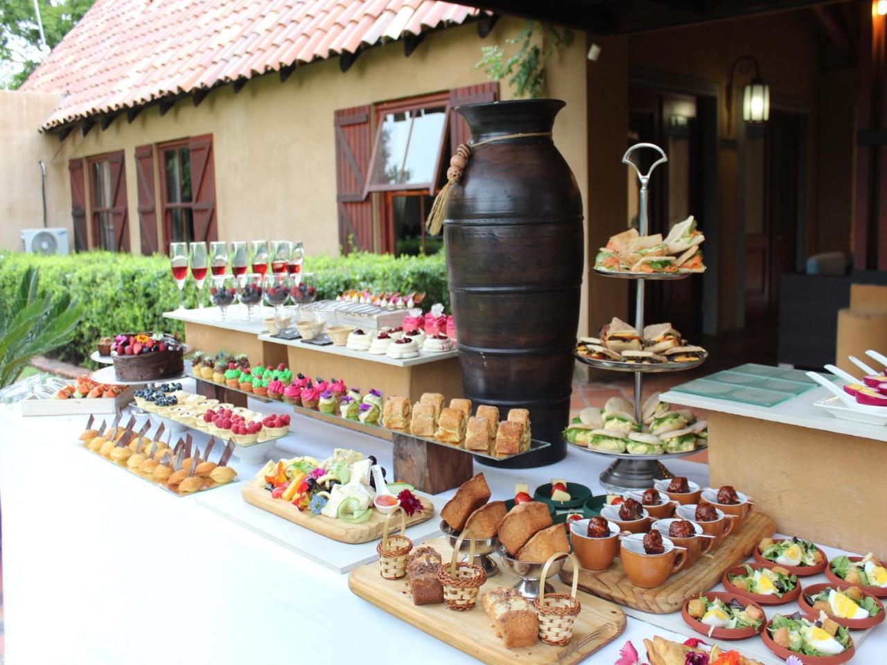 Lombardy Boutique Hotel & Conference Venue Pretoria Bagian luar foto