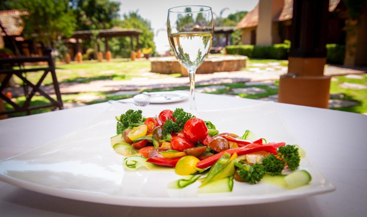 Lombardy Boutique Hotel & Conference Venue Pretoria Bagian luar foto