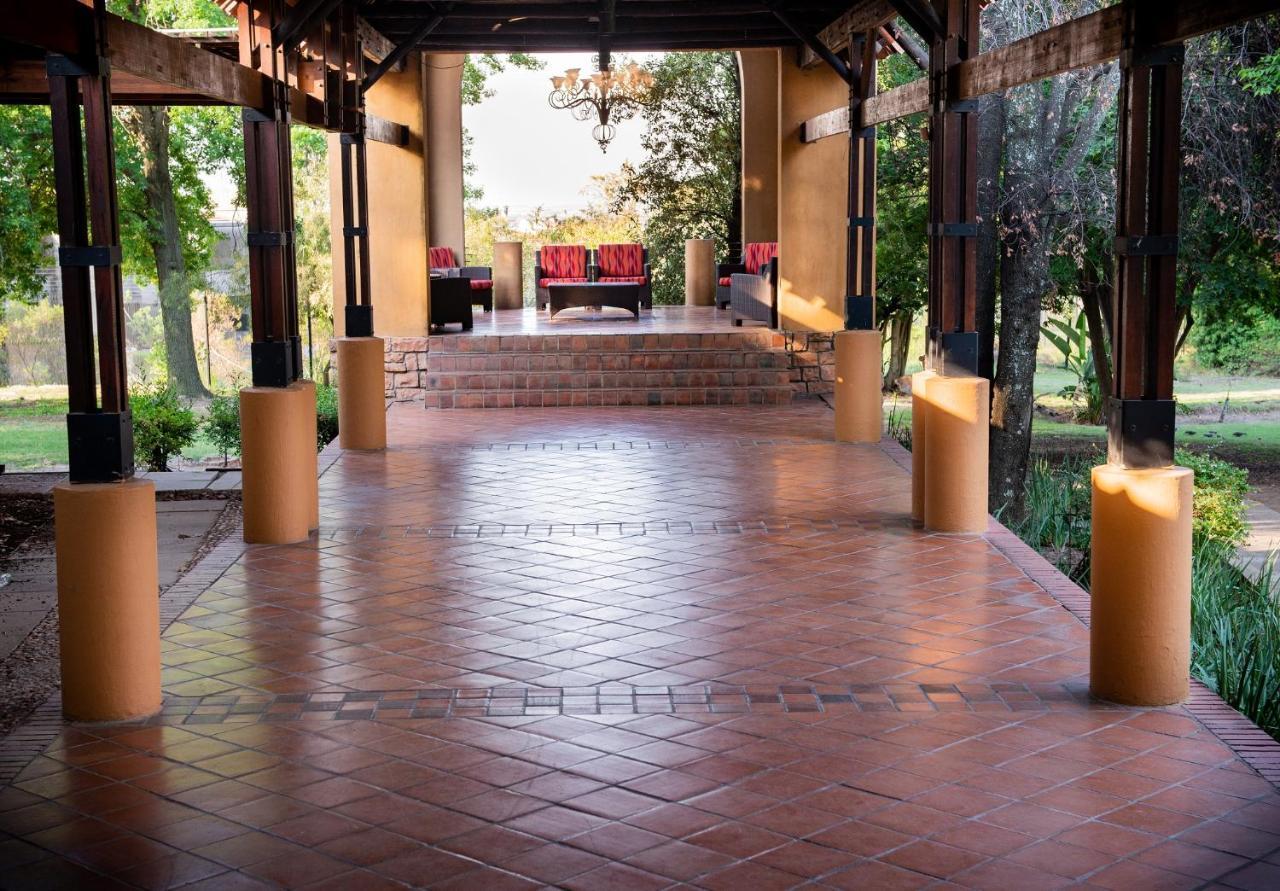 Lombardy Boutique Hotel & Conference Venue Pretoria Bagian luar foto