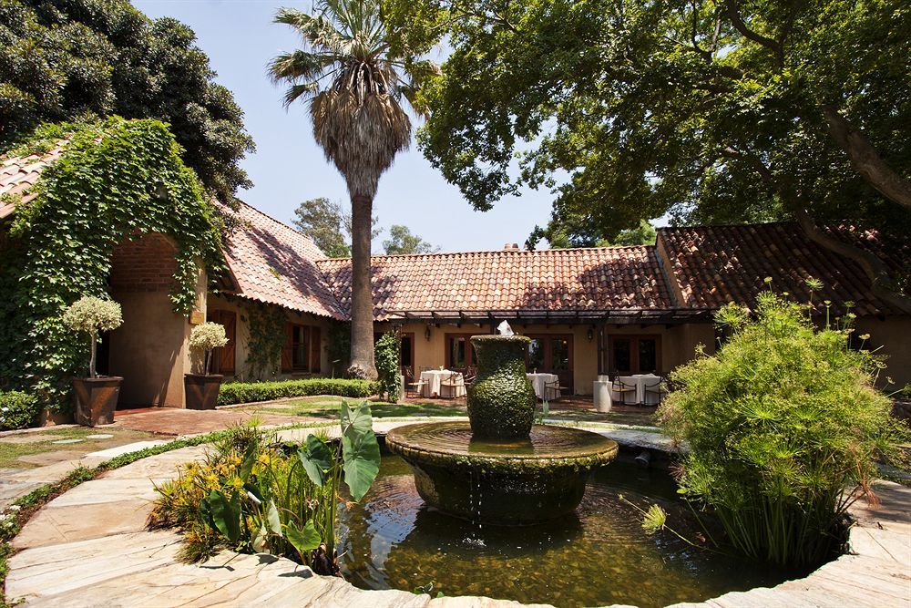 Lombardy Boutique Hotel & Conference Venue Pretoria Bagian luar foto