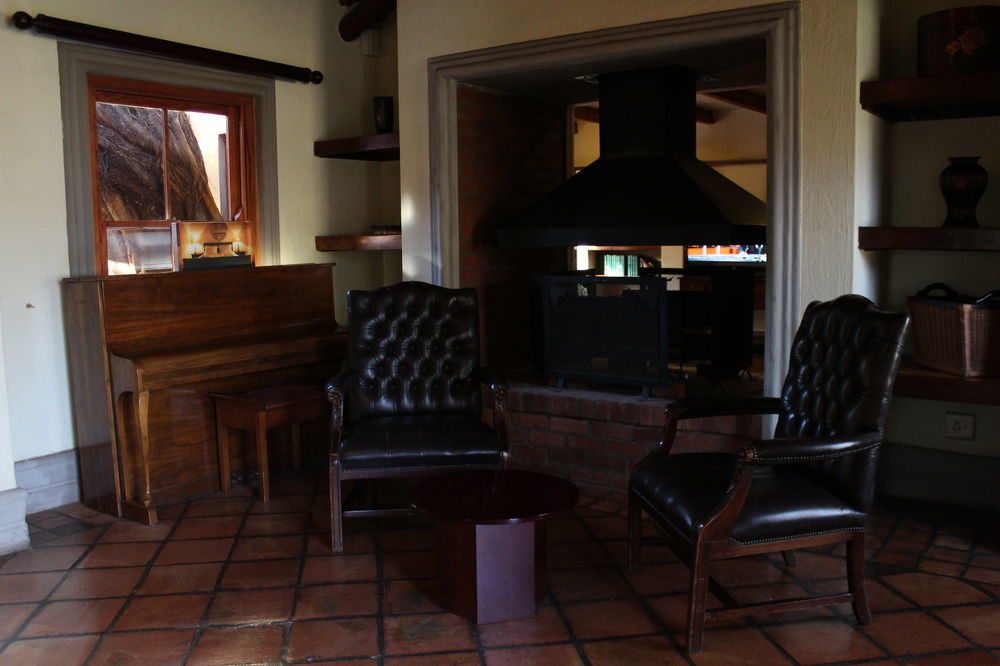 Lombardy Boutique Hotel & Conference Venue Pretoria Bagian luar foto